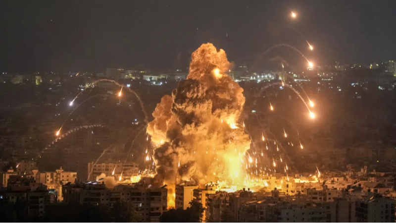 İsrail, gece boyunca Tahran'ı bombaladı