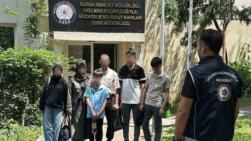 Bursa’da "Şok ev" operasyonu...7 kaçak göçmen yakalandı