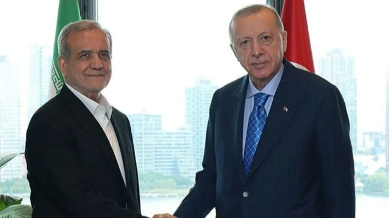Cumhurbaşkanı Erdoğan Pezeşkiyan ile görüştü
