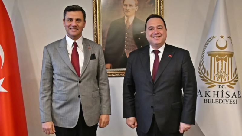 Ferdi Zeyrek'in ardından Manisa, Besim Dutlulu'ya emanet