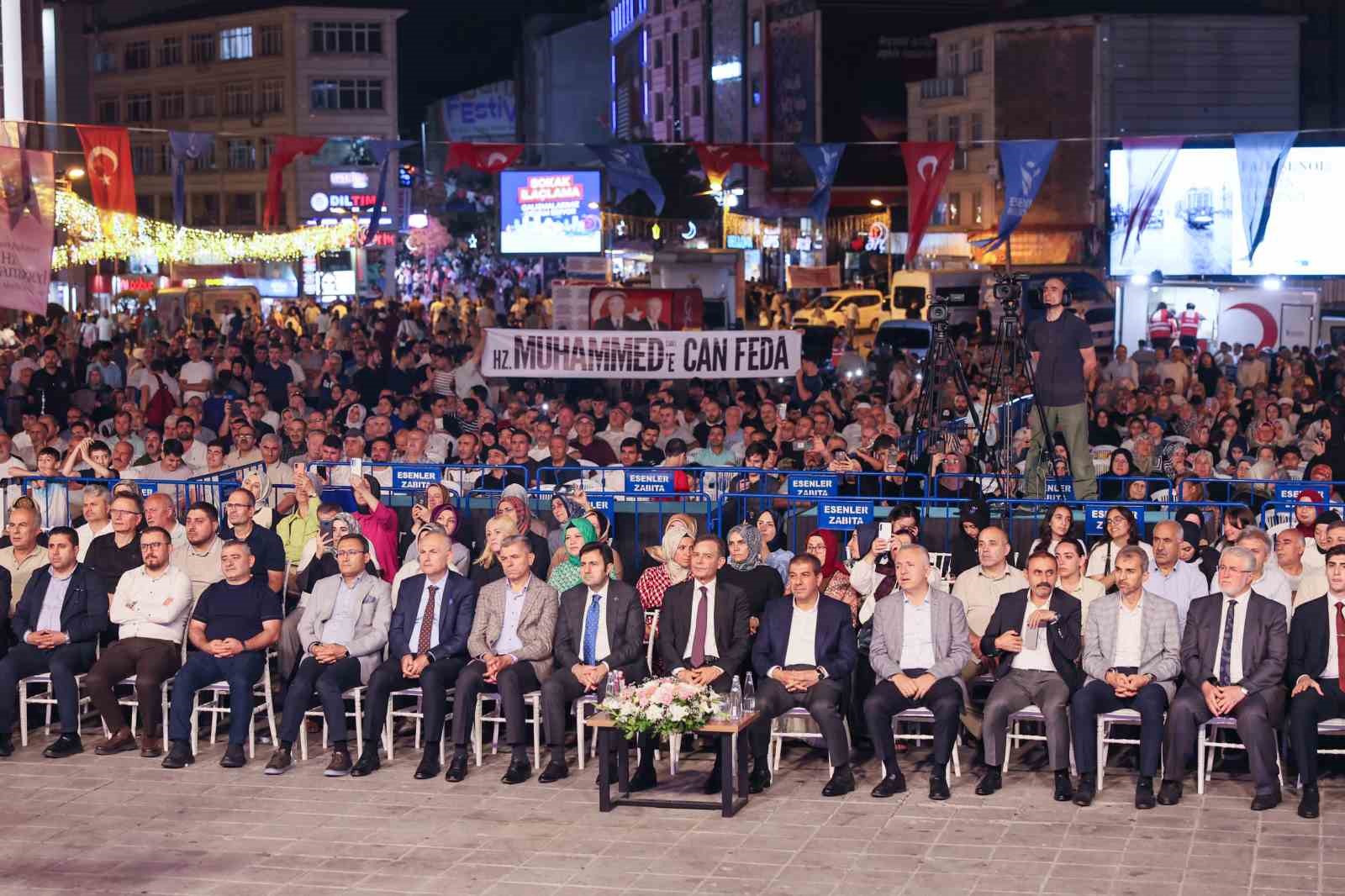 Esenler’de Peygamber Efendimiz için düzenlenen Naat Gecesi’ne yoğun ilgi
