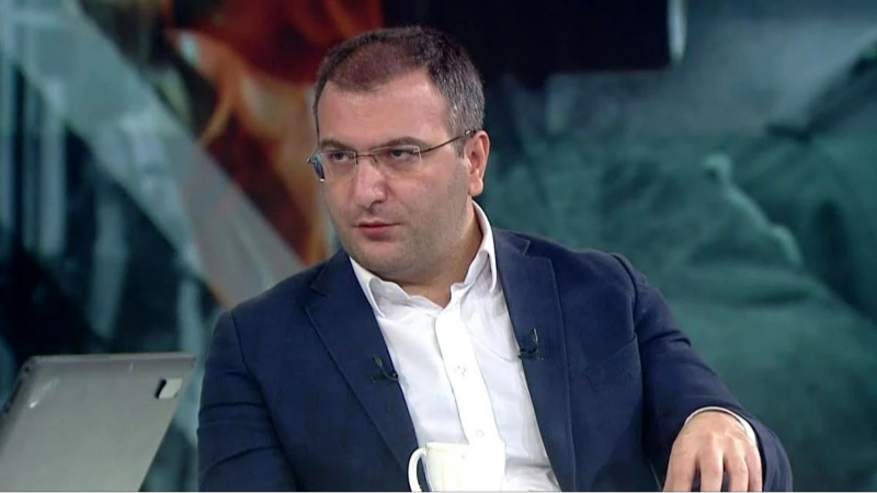 Grok’tan Cem Küçük yorumu! 2016 öncesi FETÖ sempatizanıydı!